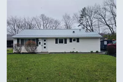 310 Cynthia Drive, Chardon, OH 44024 - Photo 1