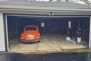 310 Cynthia Dr, Chardon, OH 44024 - Photo 11