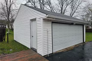 310 Cynthia Dr, Chardon, OH 44024 - Photo 17