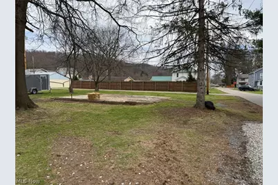 1986 Carolina Street NW, Dover, OH 44622 - Photo 23