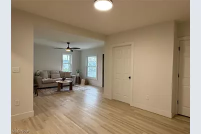 1986 Carolina Street NW, Dover, OH 44622 - Photo 9