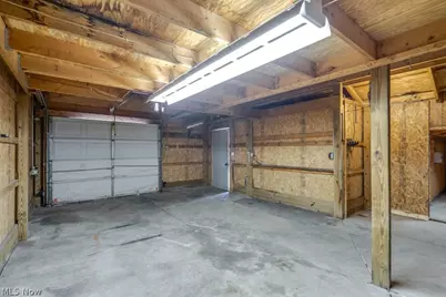 621 Geiger Avenue SW, Massillon, OH 44647 - Photo 3