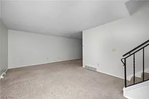 4004 Washington Ave, Lorain, OH 44052 - Photo 5