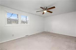 4004 Washington Ave, Lorain, OH 44052 - Photo 17