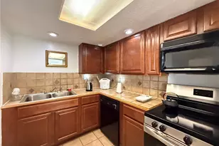 1316 Linden Ave, Akron, OH 44310 - Photo 9