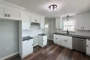 201 Wilshire Blvd, Steubenville, OH 43952 - Photo 15