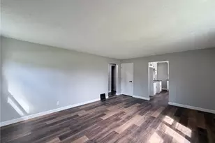 201 Wilshire Blvd, Steubenville, OH 43952 - Photo 11