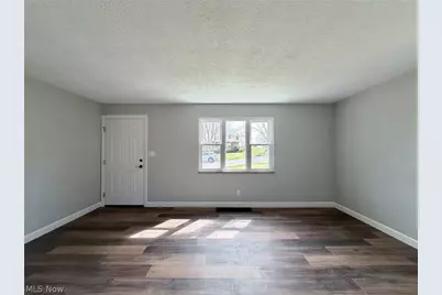 201 Wilshire Boulevard, Steubenville, OH 43952 - Photo 13