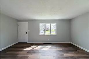 201 Wilshire Blvd, Steubenville, OH 43952 - Photo 13