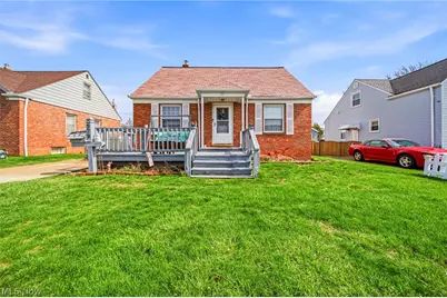 279 E 327th Street, Willowick, OH 44095 - Photo 1