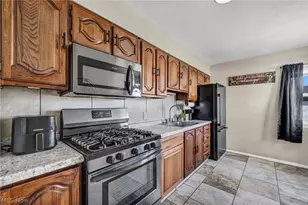 5804 Bangor Ave, Loveland, OH 44144 - Photo 7