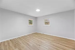 1497 W Sprague Rd, Grandview Heights, OH 44147 - Photo 17