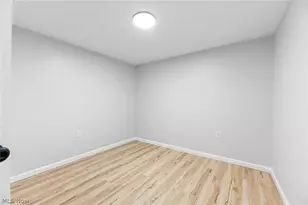 1497 W Sprague Rd, Grandview Heights, OH 44147 - Photo 25