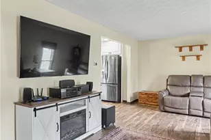 3881 Mahogany St NW, Uniontown, OH 44685 - Photo 5