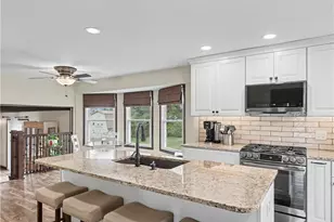 3881 Mahogany St NW, Uniontown, OH 44685 - Photo 7