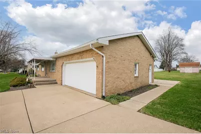 6231 Howland Street, Louisville, OH 44641 - Photo 3