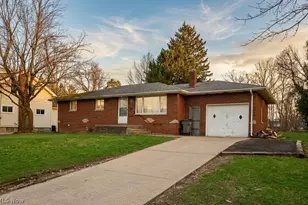 80 S Hazelwood Ave, Youngstown, OH 44509 - Photo 23