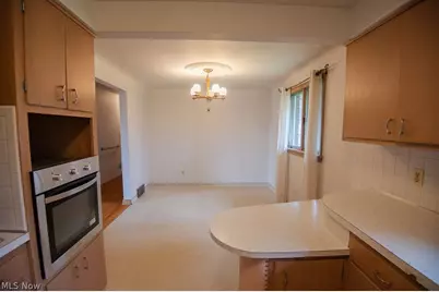 80 S Hazelwood Avenue, Youngstown, OH 44509 - Photo 5