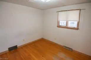 80 S Hazelwood Ave, Youngstown, OH 44509 - Photo 11