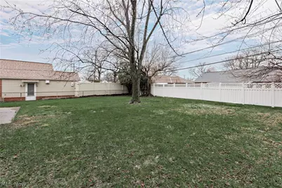 754 Hemlock Drive, Euclid, OH 44132 - Photo 31