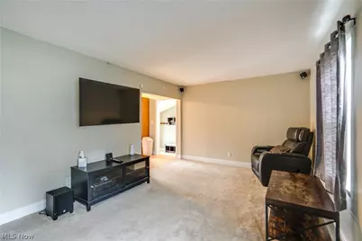 561 N River Road, Munroe Falls, OH 44262 - Photo 5