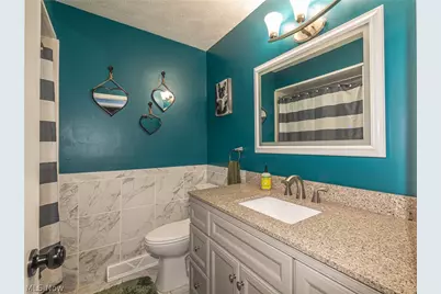 12017 Denver Drive, Parma Heights, OH 44130 - Photo 29