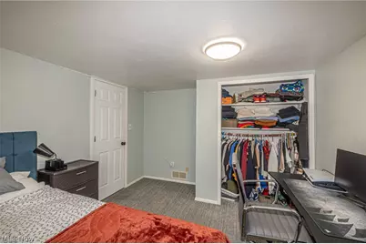 12017 Denver Drive, Parma Heights, OH 44130 - Photo 37