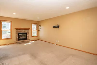 2662 Captens Street NE, Canton, OH 44721 - Photo 5