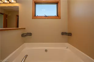 2662 Captens St NE, Canton, OH 44721 - Photo 23