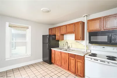 772 Brown Street, Akron, OH 44311 - Photo 5