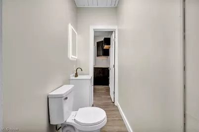 2160 Fulton Road, Loveland, OH 44113 - Photo 33