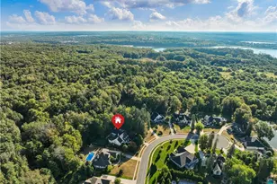 2011 E Swan Lake Cir, Kent, OH 44240 - Photo 41