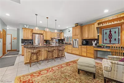 2011 E Swan Lake Circle, Kent, OH 44240 - Photo 13