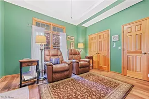 2011 E Swan Lake Cir, Kent, OH 44240 - Photo 27