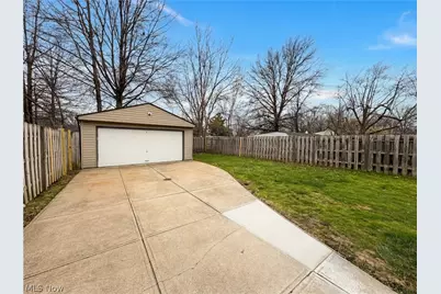 20710 Miller Avenue, Loveland, OH 44119 - Photo 7