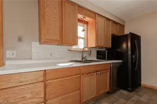 1111 E Miner Rd, Mayfield Heights, OH 44124 - Photo 7