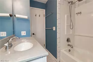 1111 E Miner Rd, Mayfield Heights, OH 44124 - Photo 21