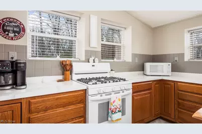 10021 Triadelphia Road NW, Crooksville, OH 43731 - Photo 15