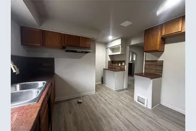 12609 Dove Avenue, Loveland, OH 44105 - Photo 5