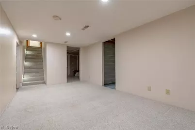 2041 Old Elm Street NE, Canton, OH 44721 - Photo 35