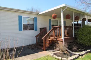 78 Periwinkle Dr, Olmsted Twp, OH 44138 - Photo 5