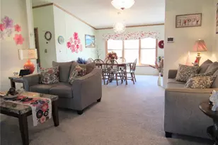 78 Periwinkle Dr, Olmsted Twp, OH 44138 - Photo 7