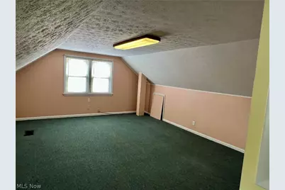 12328 Park Knoll Drive, Garfield Heights, OH 44125 - Photo 13