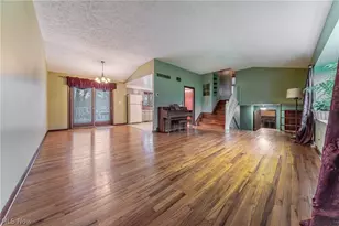 2984 Erich Dr, Willoughby Hills, OH 44092 - Photo 3