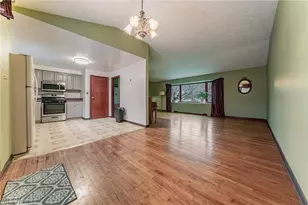 2984 Erich Dr, Willoughby Hills, OH 44092 - Photo 5