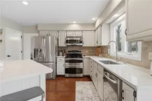 598 Chancellor Circle, Avon Lake, OH 44012 - Photo 11