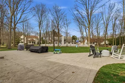 598 Chancellor Circle, Avon Lake, OH 44012 - Photo 39