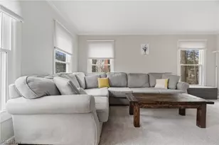 598 Chancellor Circle, Avon Lake, OH 44012 - Photo 5