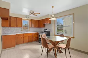 8255 Reed Ave, Garfield Heights, OH 44125 - Photo 11