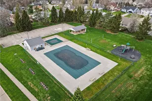 9809 Brookline Oval, Strongsville, OH 44136 - Photo 11